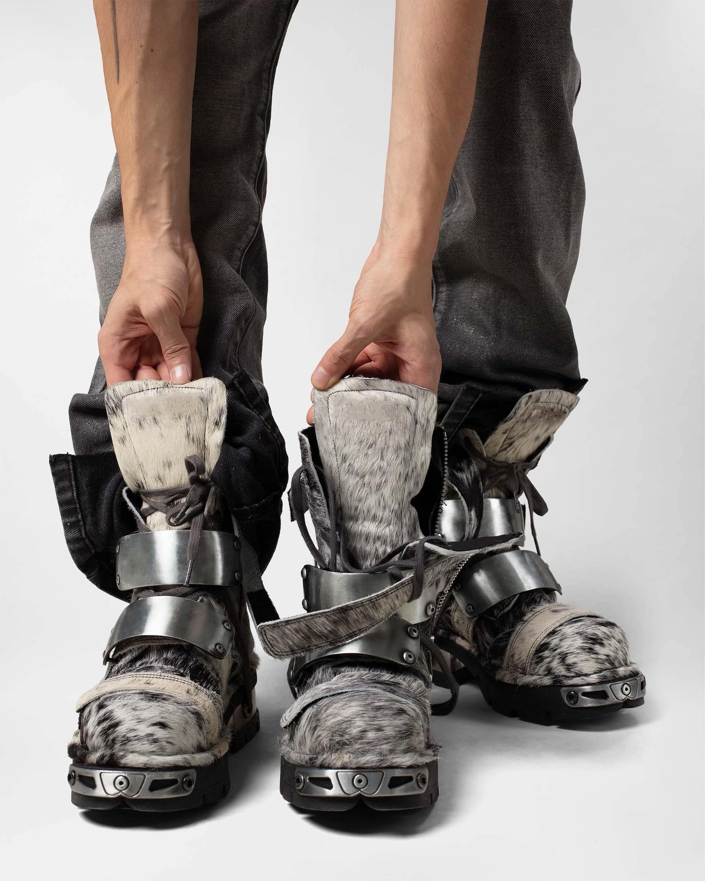 Spanish handmade rock 'n' roll pony boots