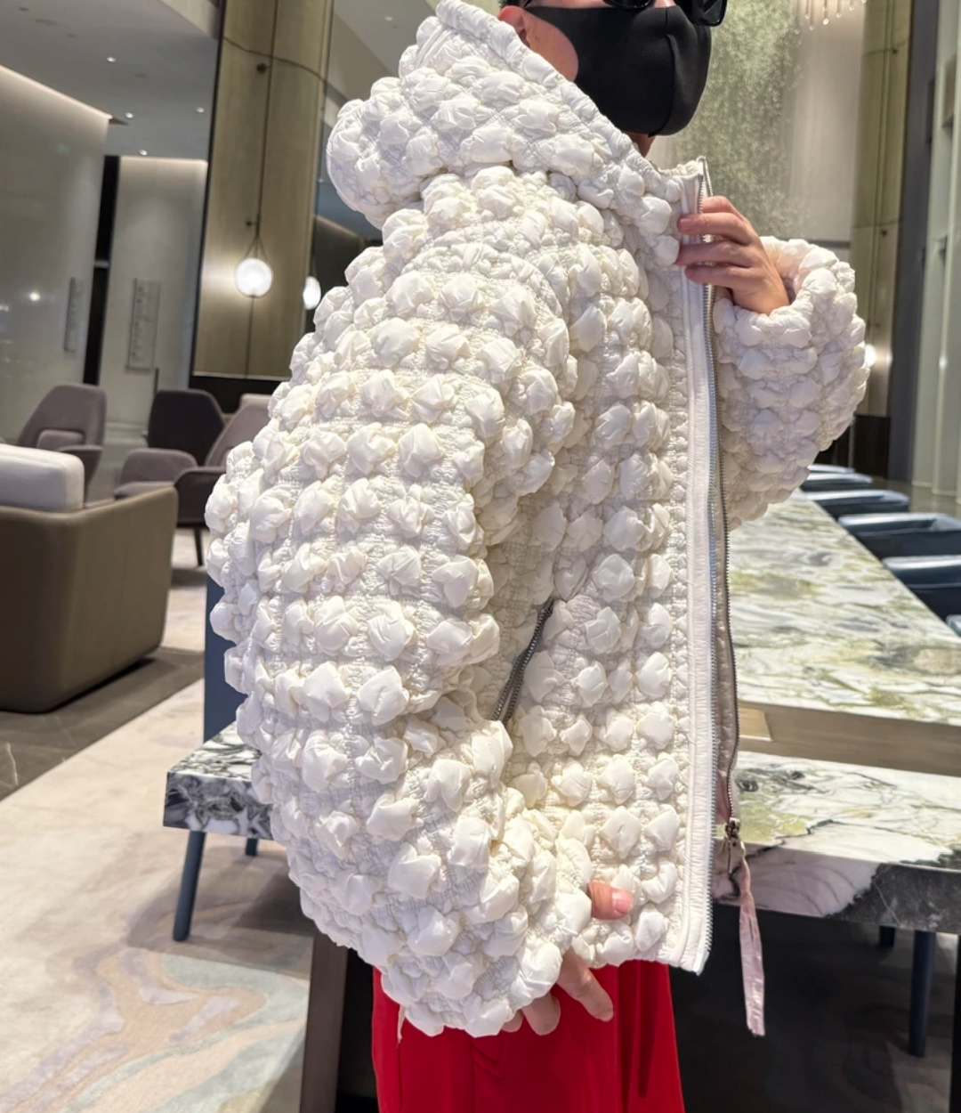 Luxury 3D foam textured hooded down jacket