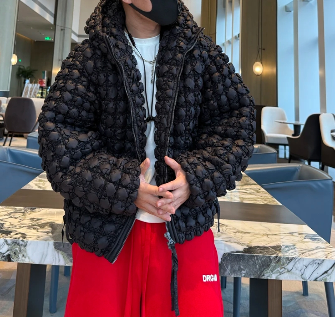 Luxury 3D foam textured hooded down jacket