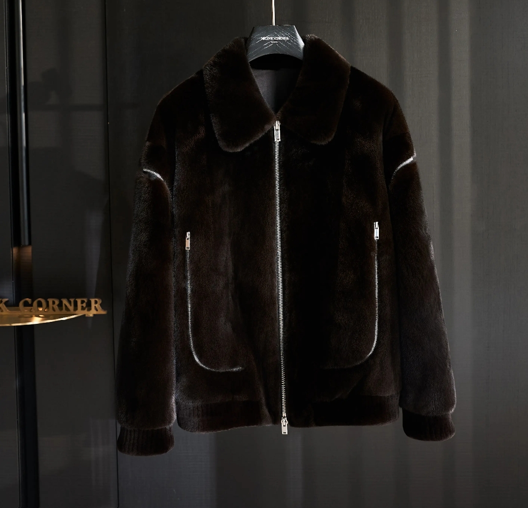 Luxury Lapel Zip-Up Flight Jacket