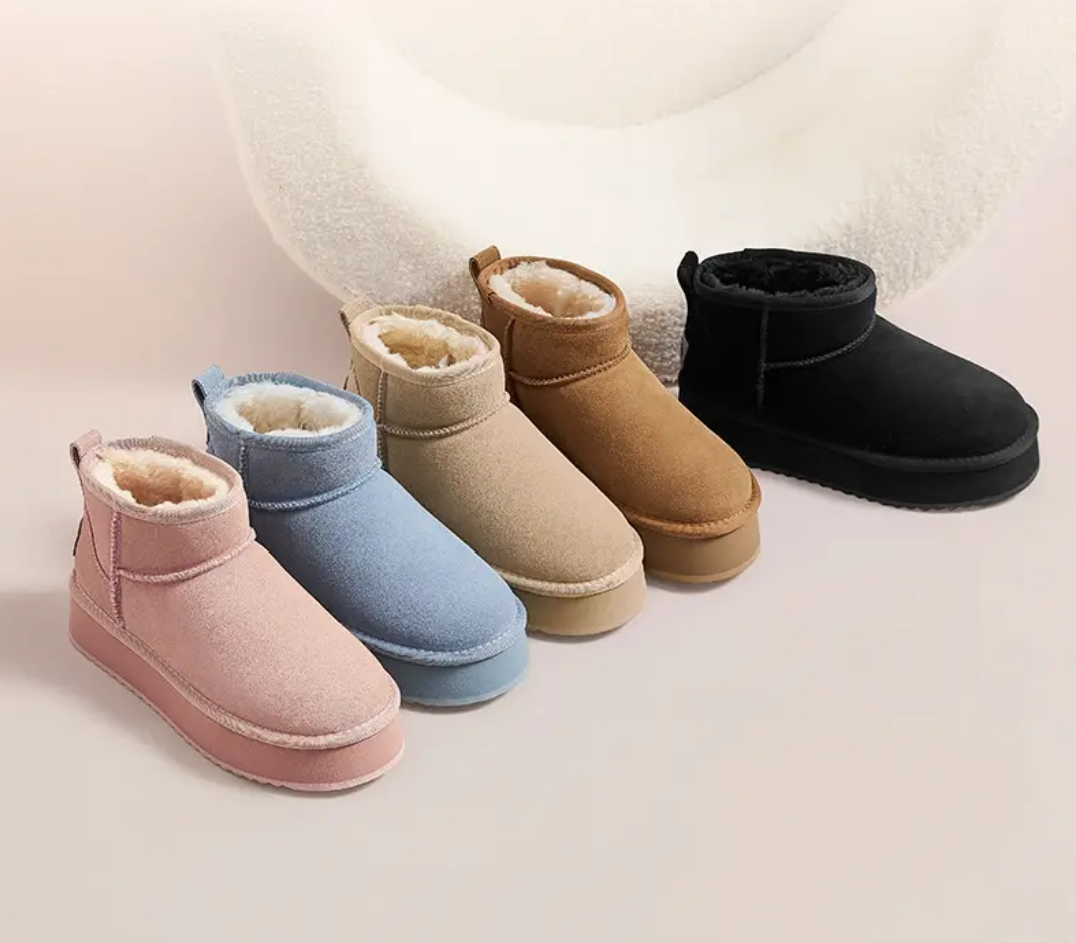 Fleece-lined platform snow boots