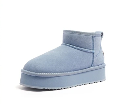 Fleece-lined platform snow boots