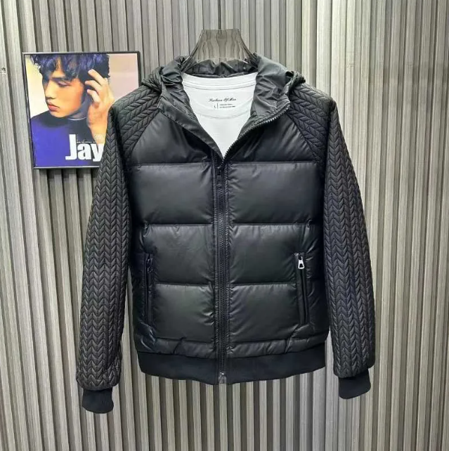 Men's hooded down jacket