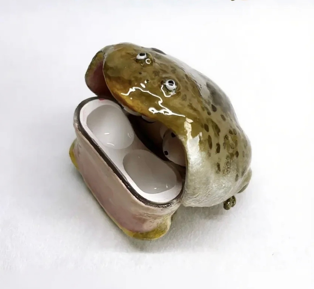 Clown Frog AirPods Earphone Case