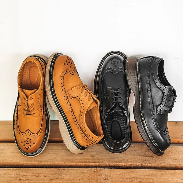 Vintage Brogue Carved Casual Shoes