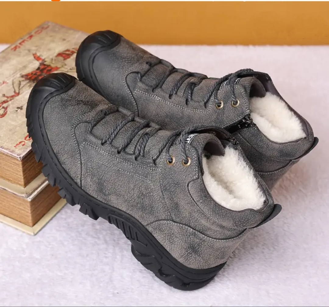 Men's fur-lined warm leather shoes