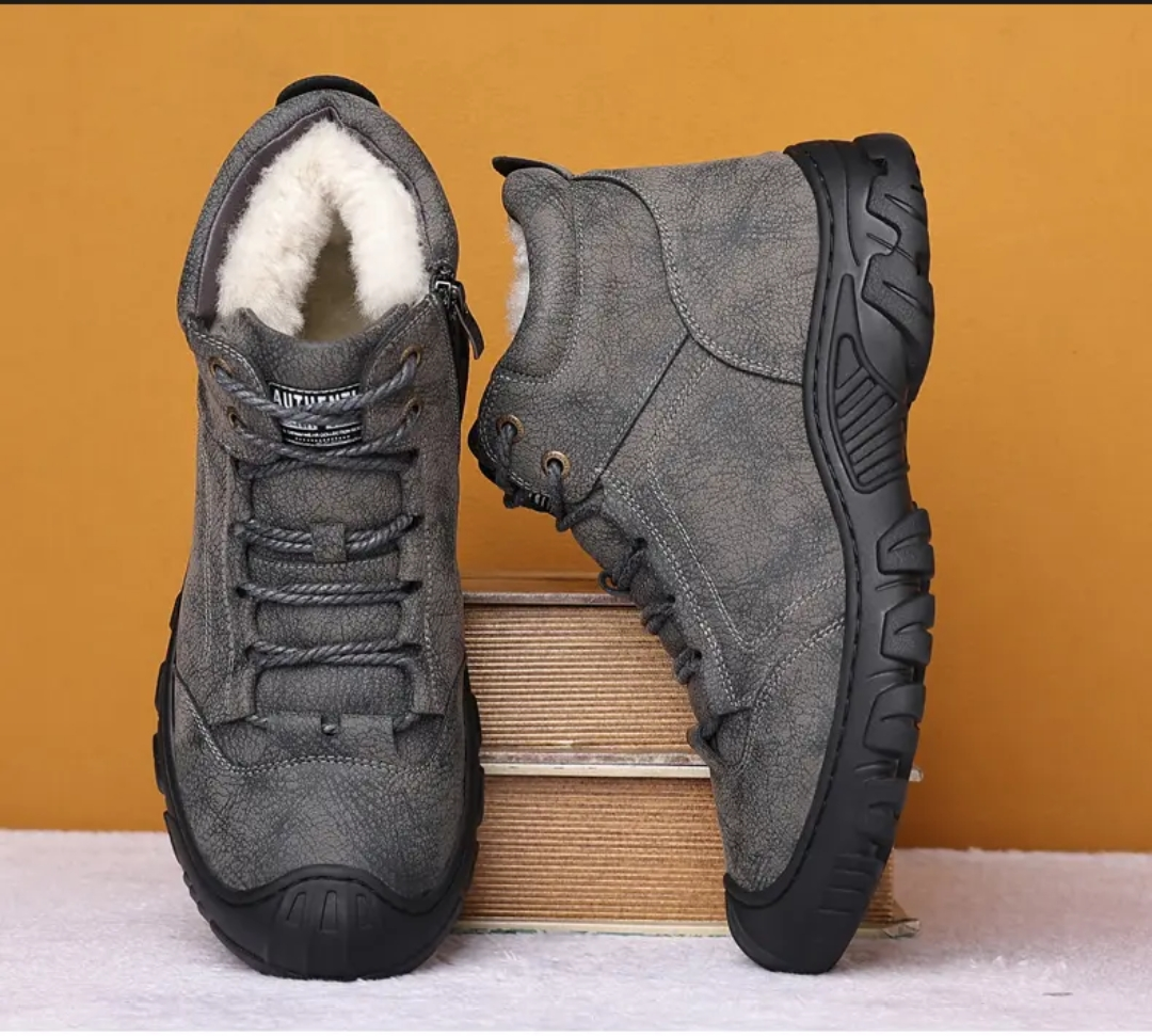 Men's fur-lined warm leather shoes
