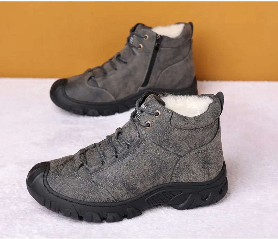 Men's fur-lined warm leather shoes