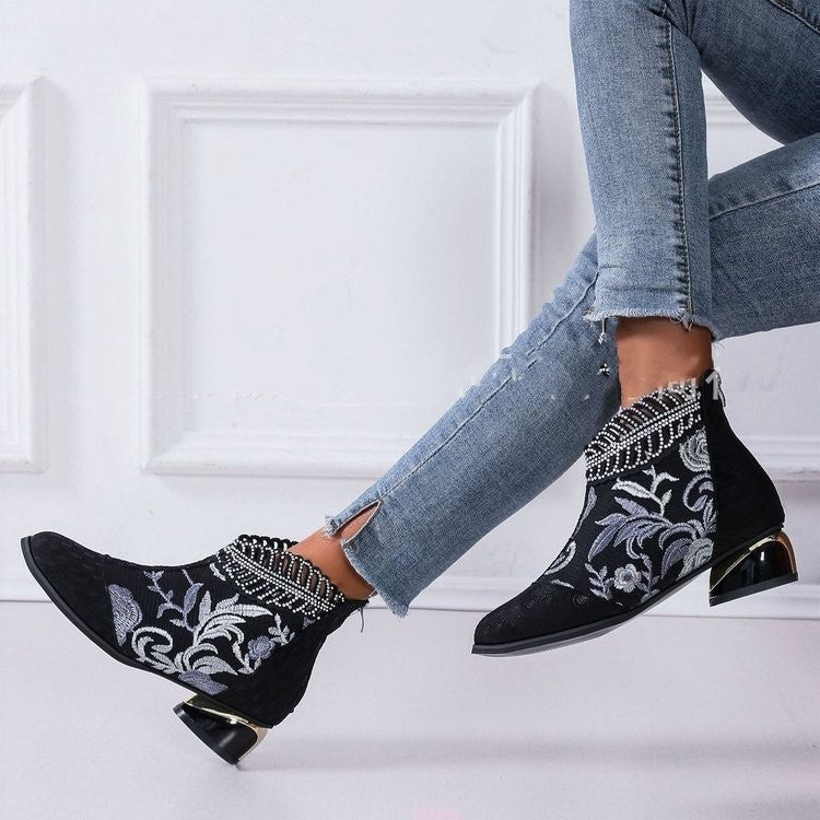 Retro ethnic style embroidered short boots with thick heels